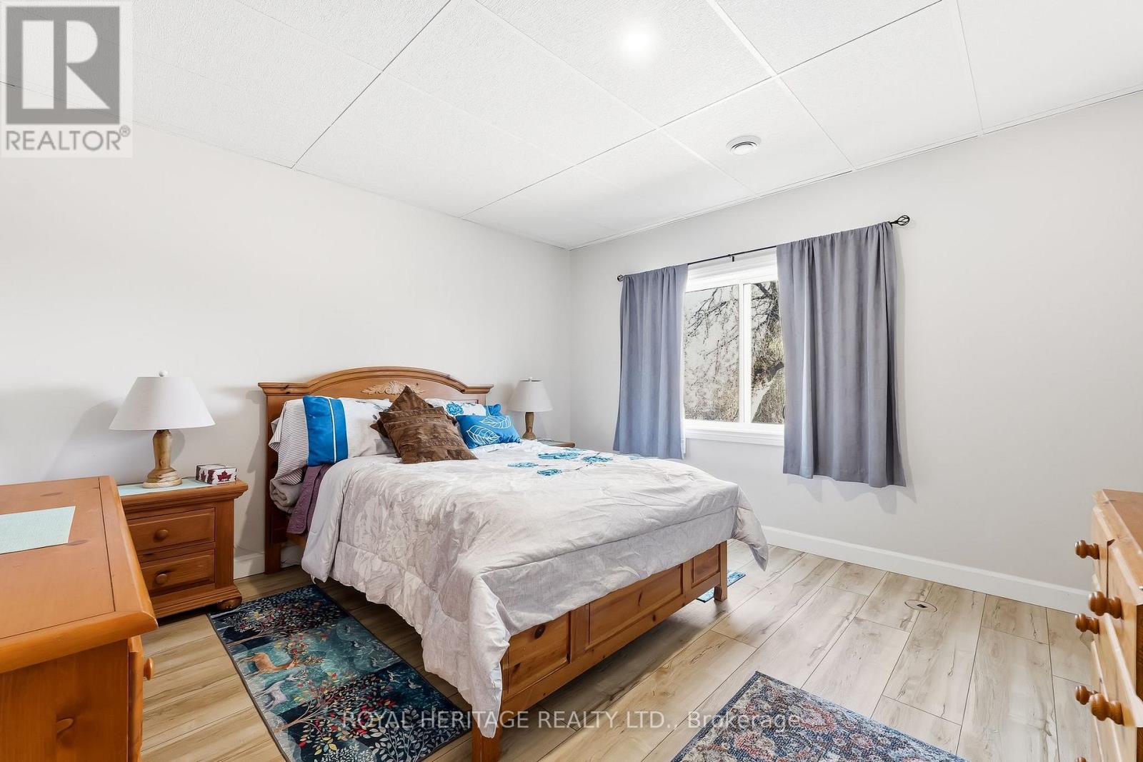 24 ROCK STREET - 26