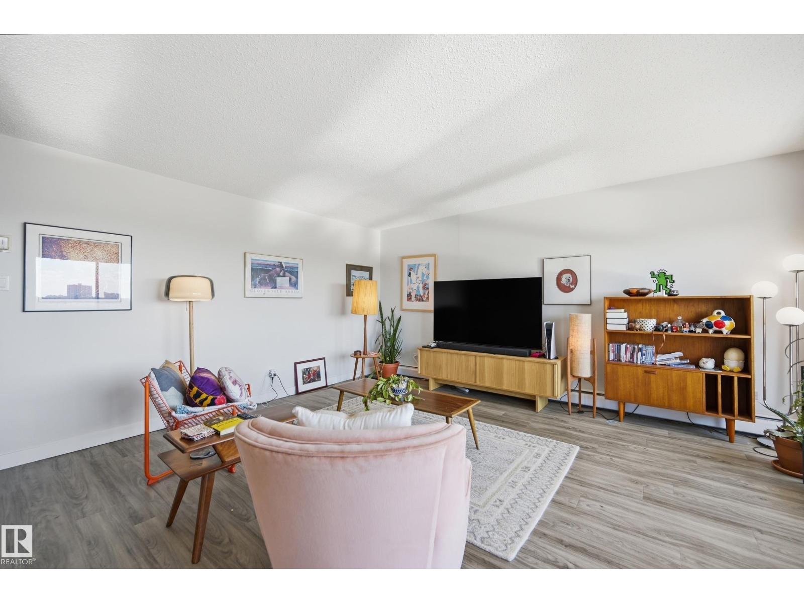 #904 9737 112 ST NW, Edmonton