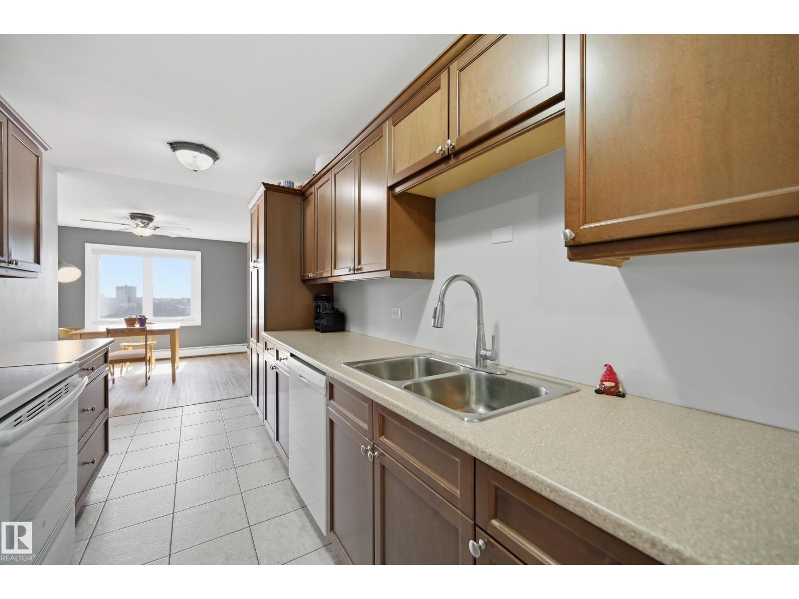 #904 9737 112 ST NW, Edmonton