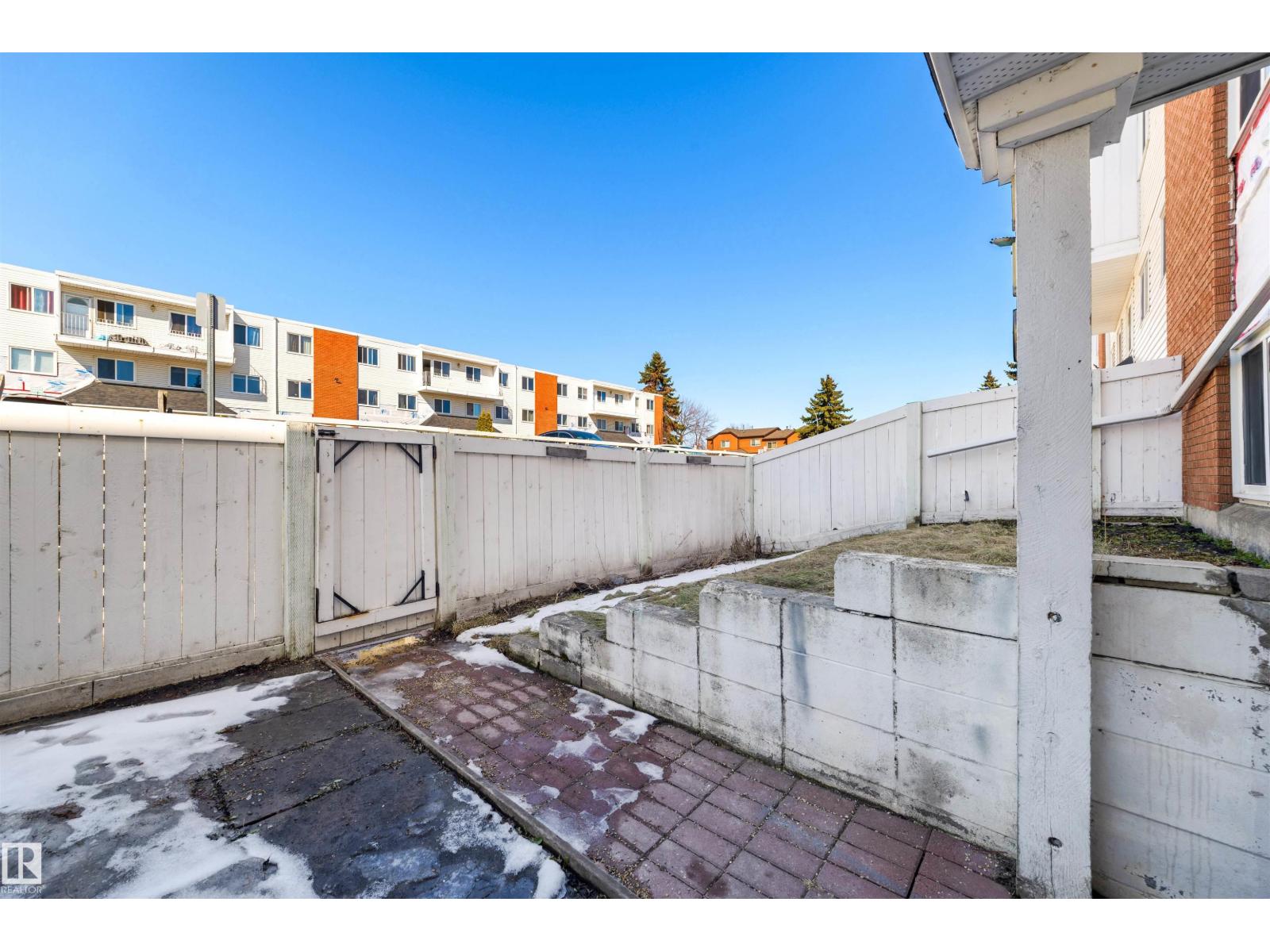 #110 14520 52 ST NW, Edmonton