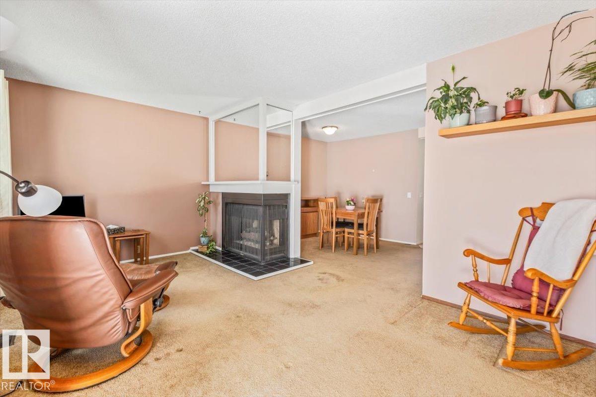 31 GRANDIN WOODS ES, St. Albert