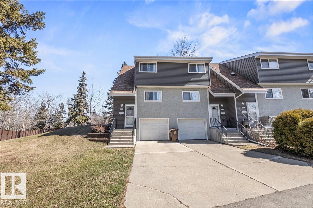 31 GRANDIN WOODS ES, St. Albert