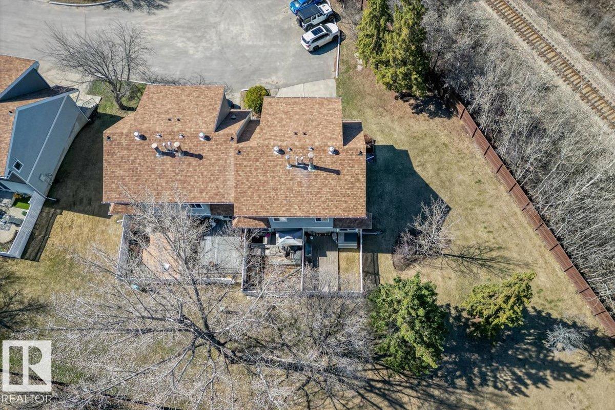 31 GRANDIN WOODS ES, St. Albert