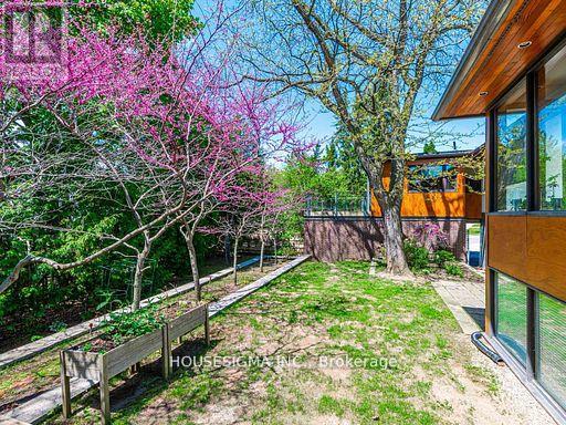 94 LAURENTIDE DRIVE - 26