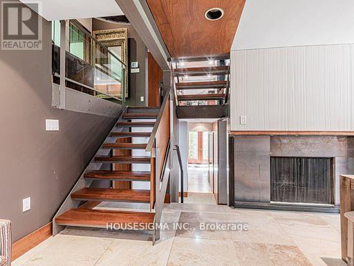 94 LAURENTIDE DRIVE - 9