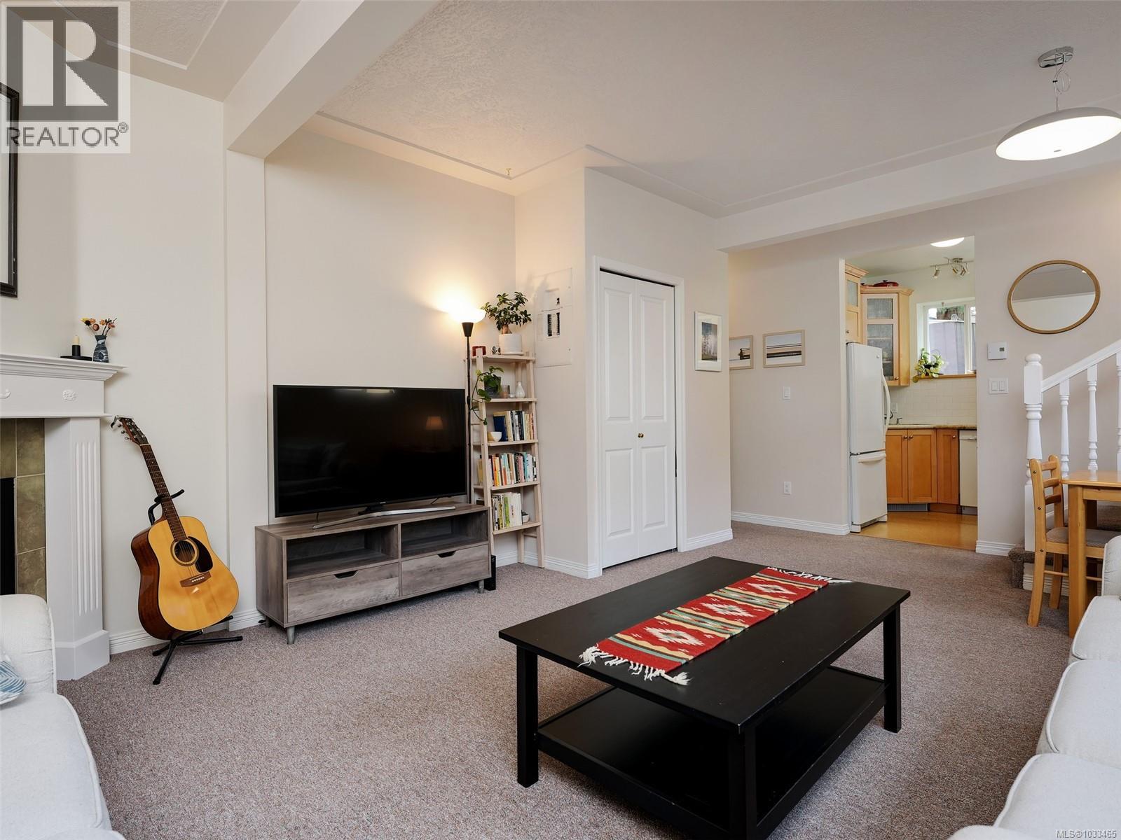 837 Villance St - 4