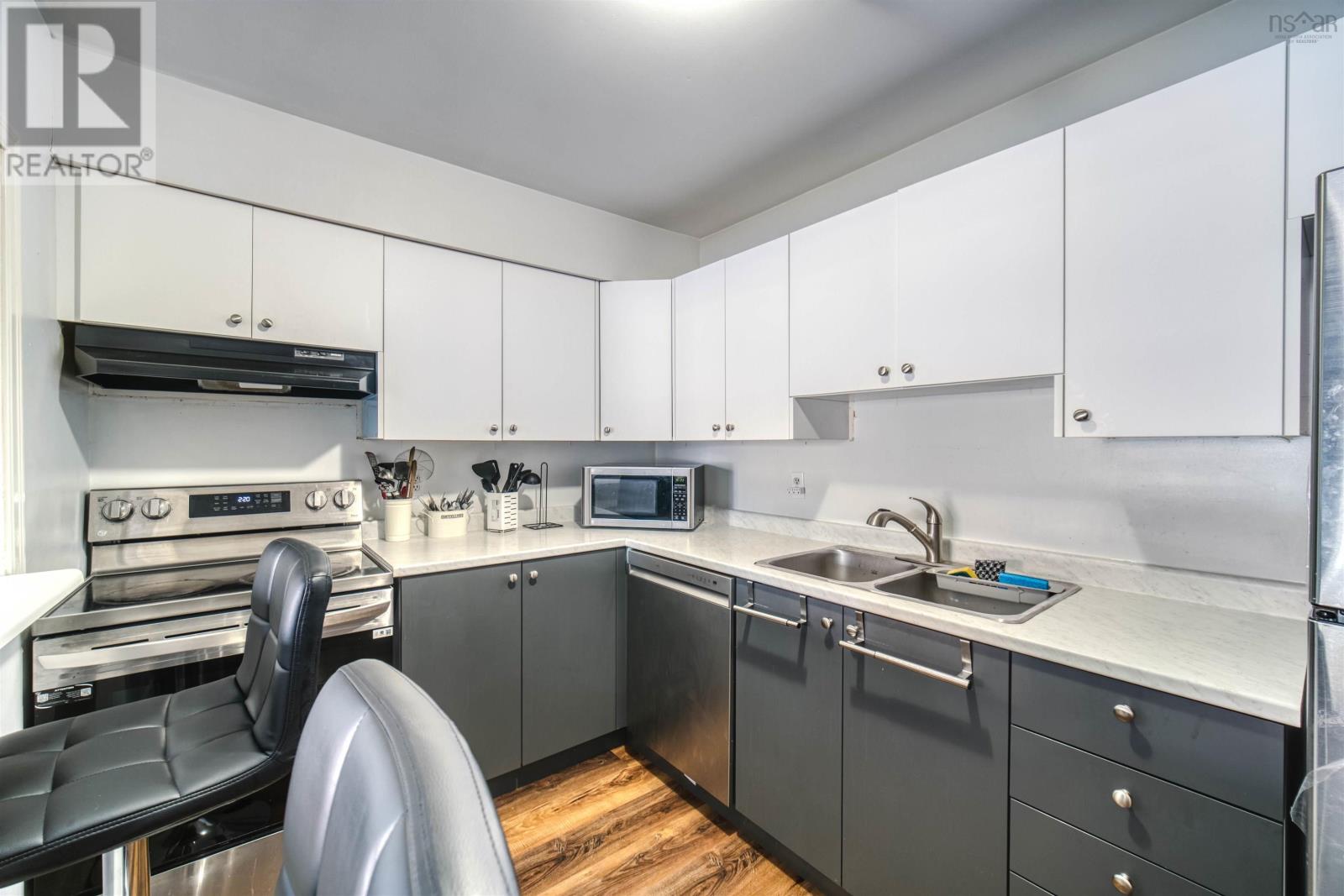 #106 51 River Lane - 26