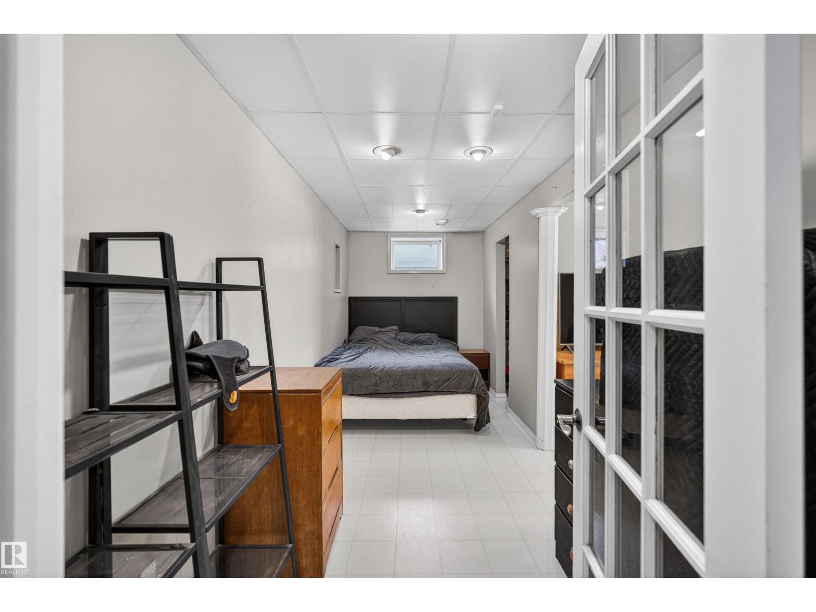 874 RYAN PL NW - 53