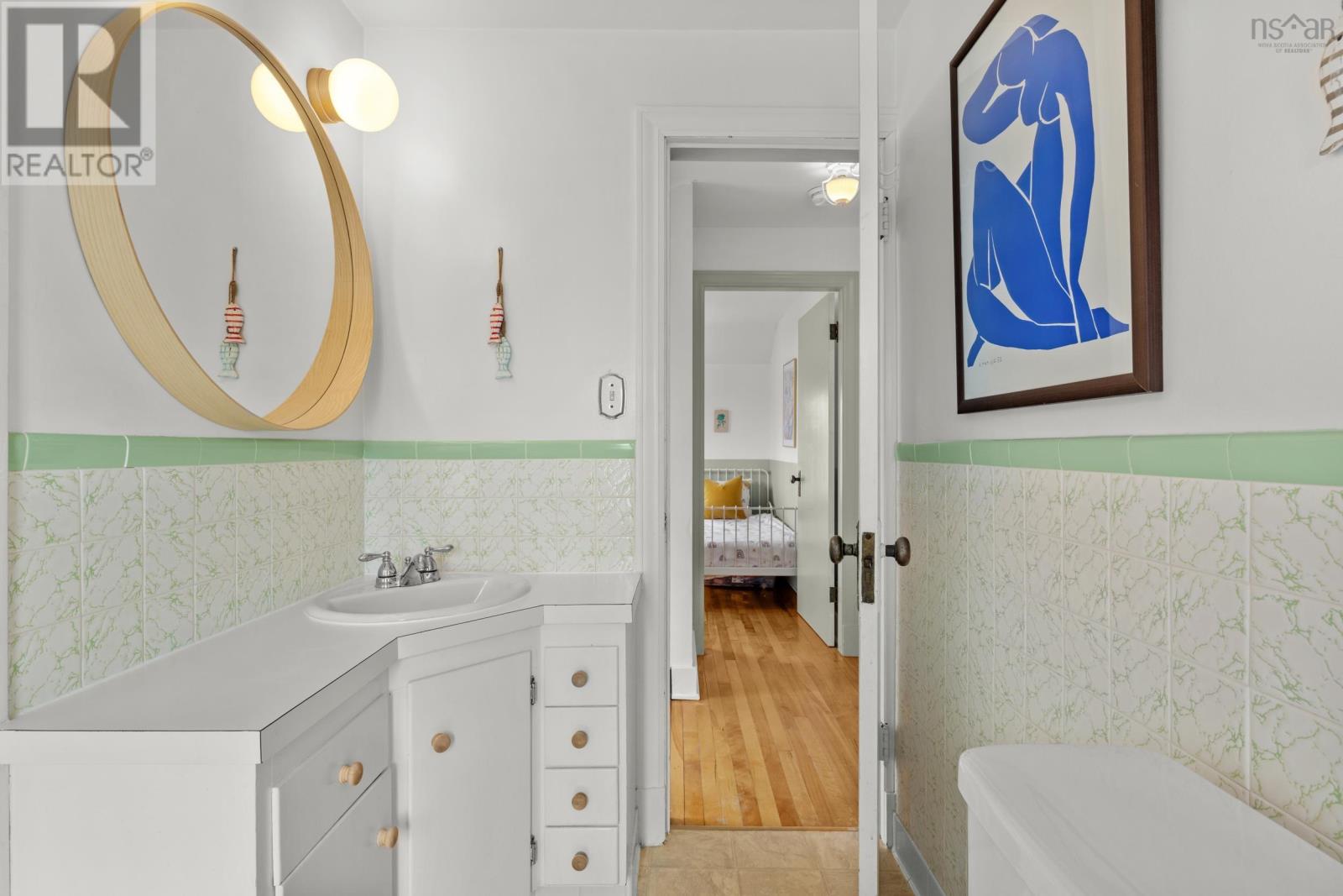 Property 30 of 49 of 5 Gladstone Avenue