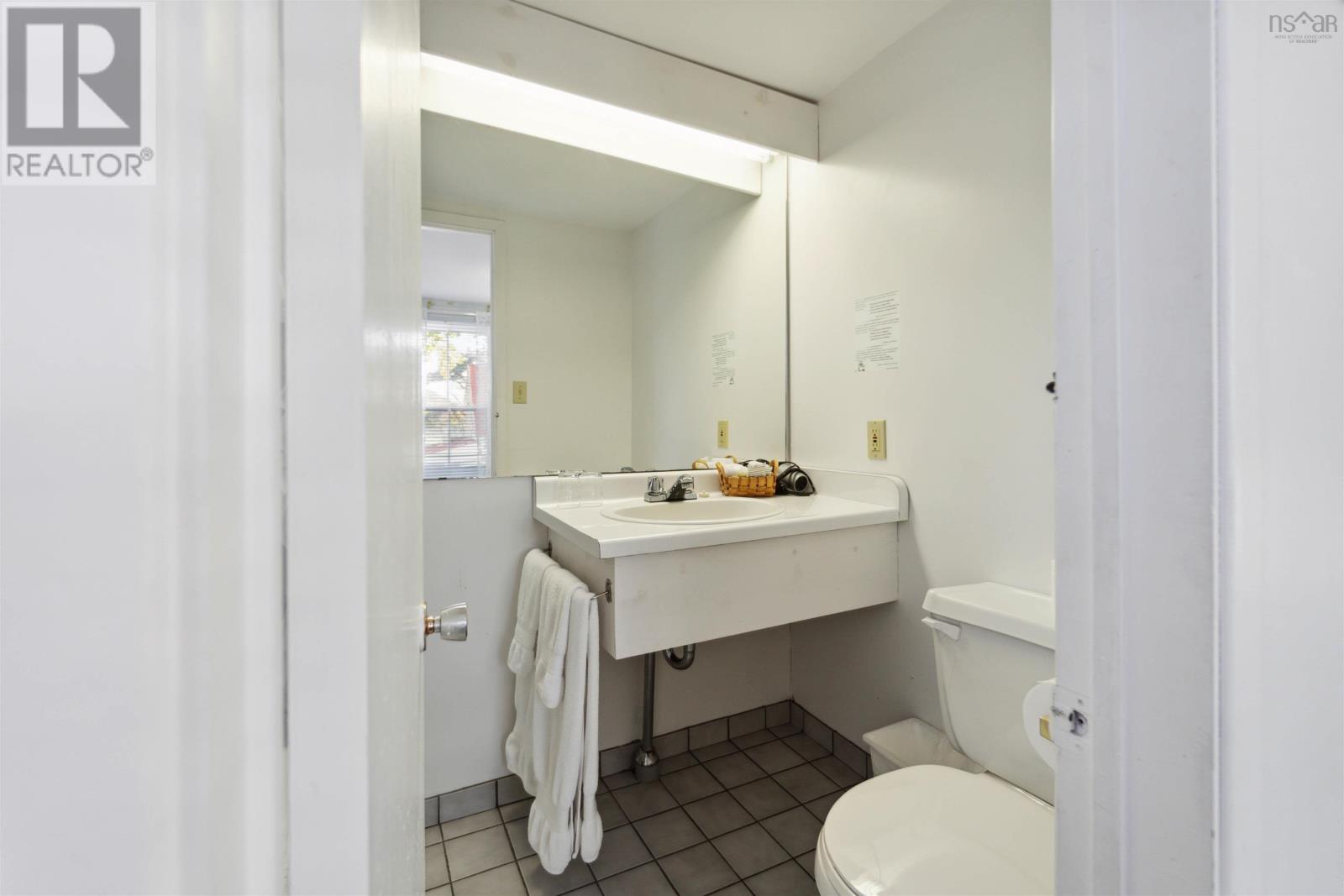 387 Church Hill Road - 35