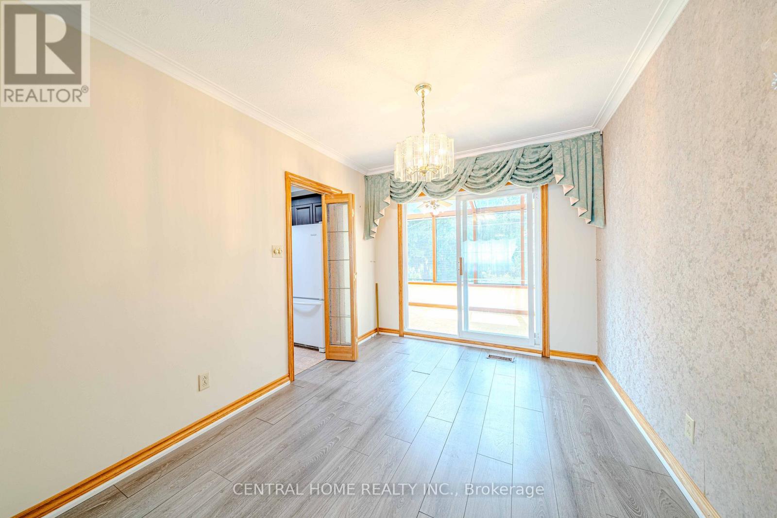 102 MEADOWVALE ROAD - 11