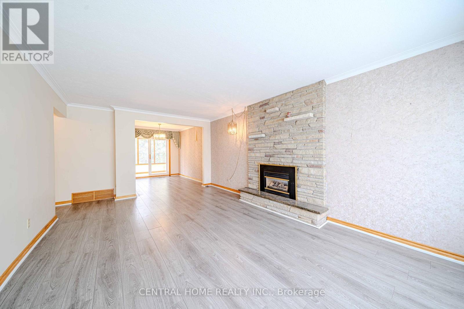 102 MEADOWVALE ROAD - 10