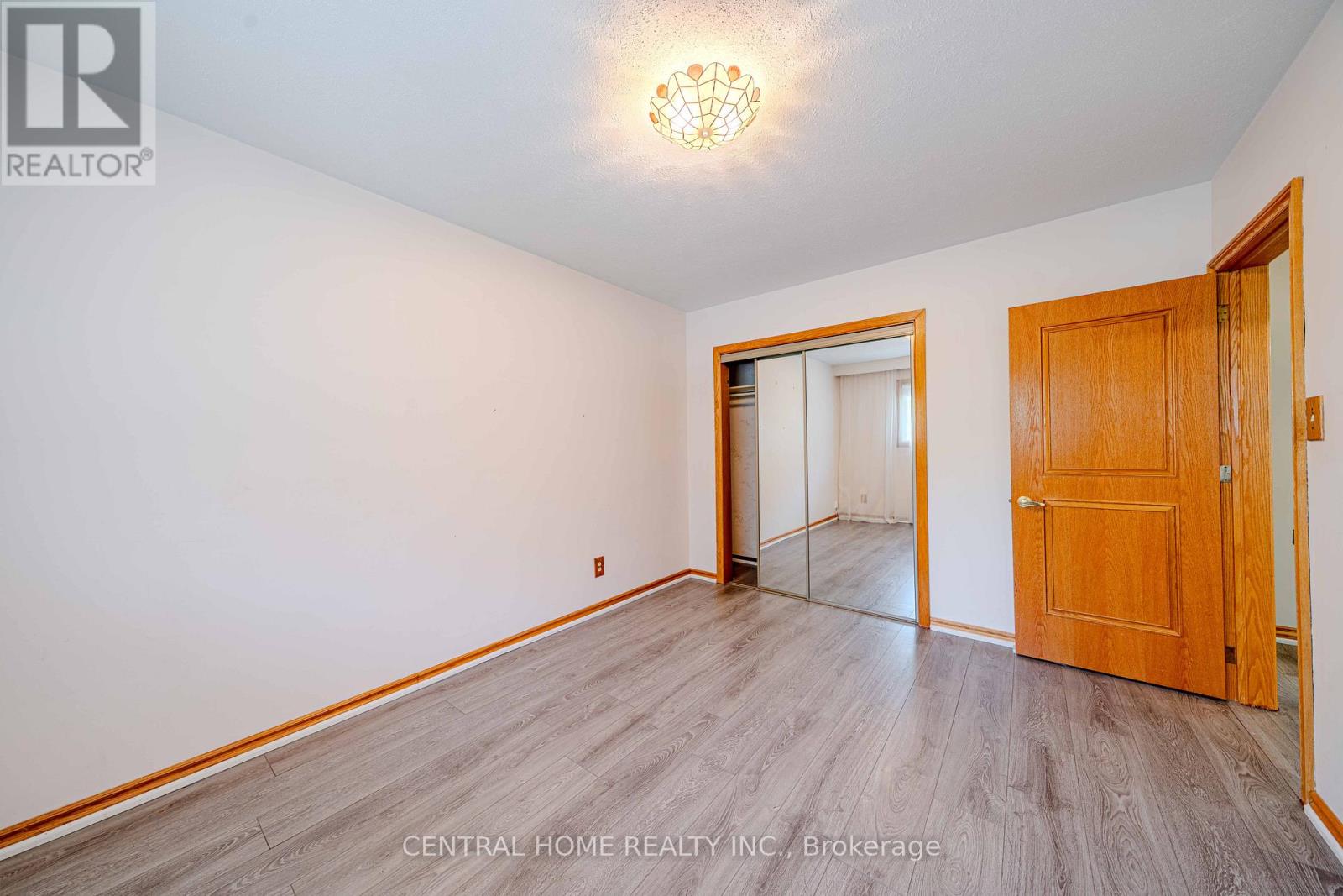 102 MEADOWVALE ROAD - 19