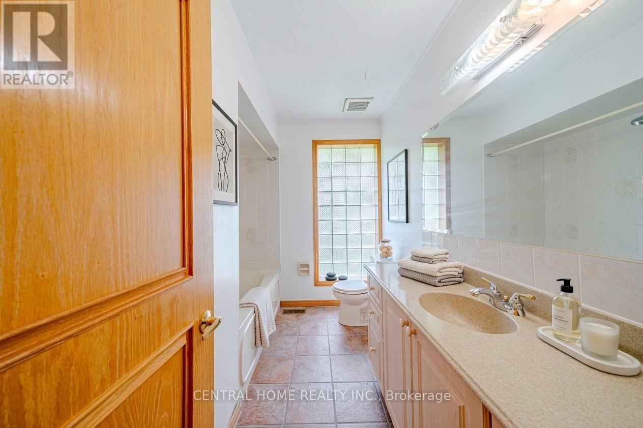 102 MEADOWVALE ROAD - 25