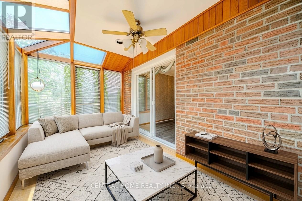 102 MEADOWVALE ROAD - 28