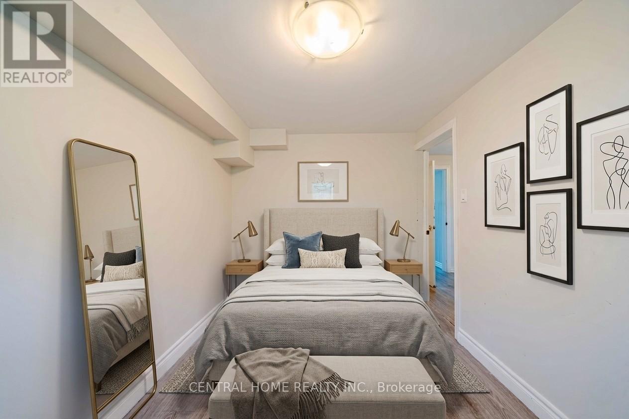 102 MEADOWVALE ROAD - 32