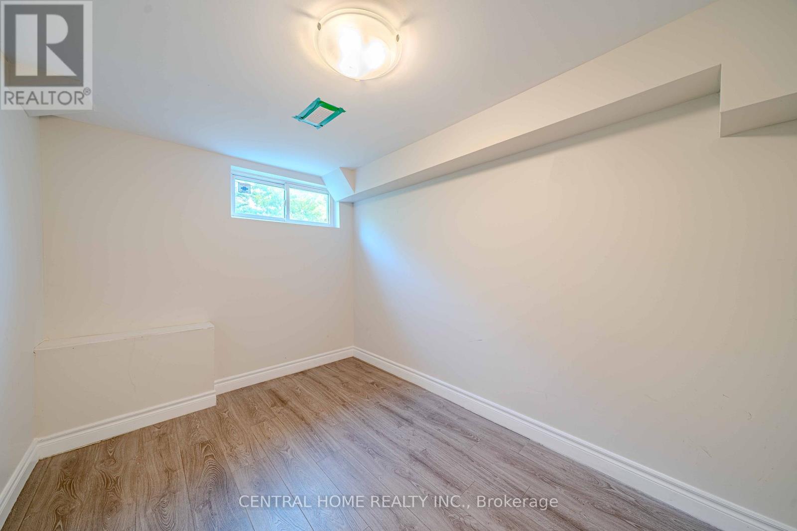 102 MEADOWVALE ROAD - 30