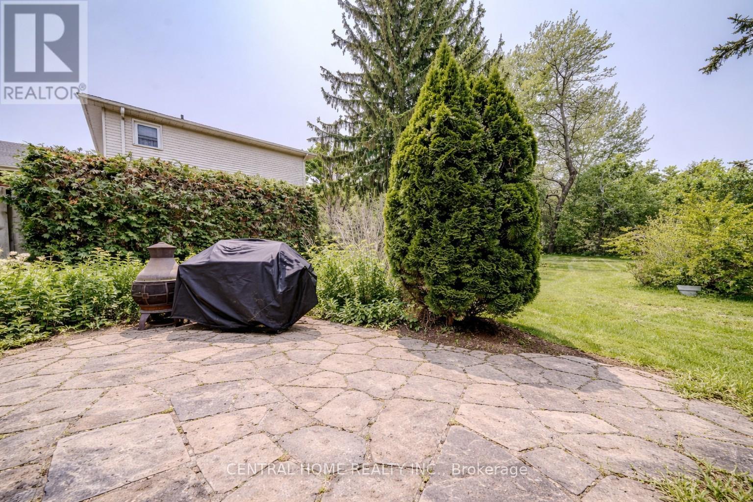 102 MEADOWVALE ROAD - 40