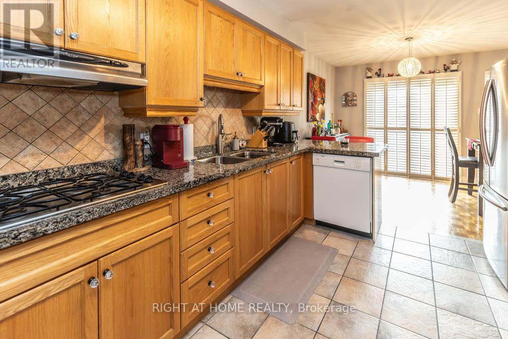 63 PAVIN CRESCENT - 5