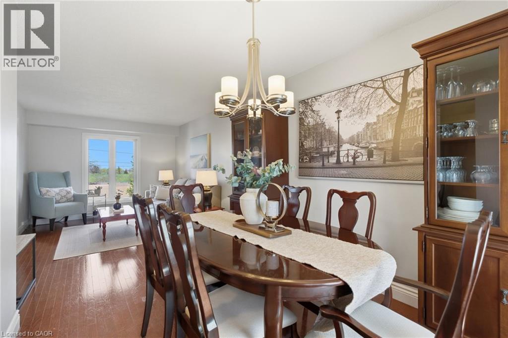 2376 BRUNSWICK Court, Burlington, Ontario, L7P4P2 — Photo 11