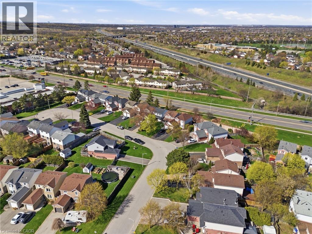 2376 BRUNSWICK Court, Burlington, Ontario, L7P4P2 — Photo 37