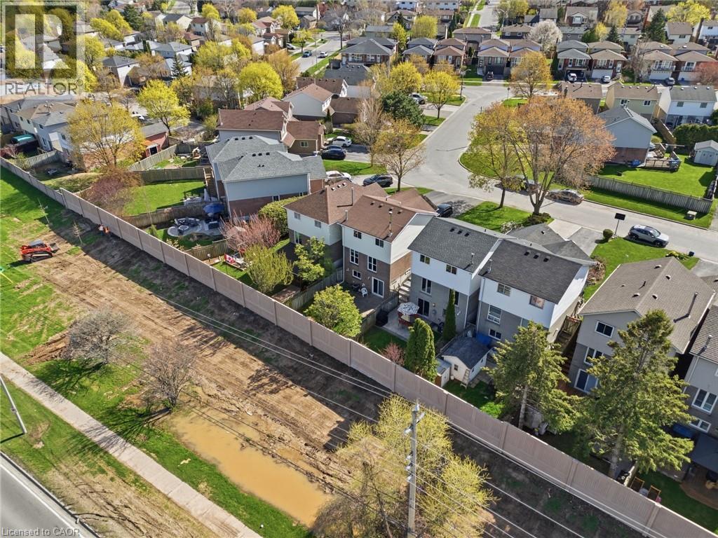 2376 BRUNSWICK Court, Burlington, Ontario, L7P4P2 — Photo 39
