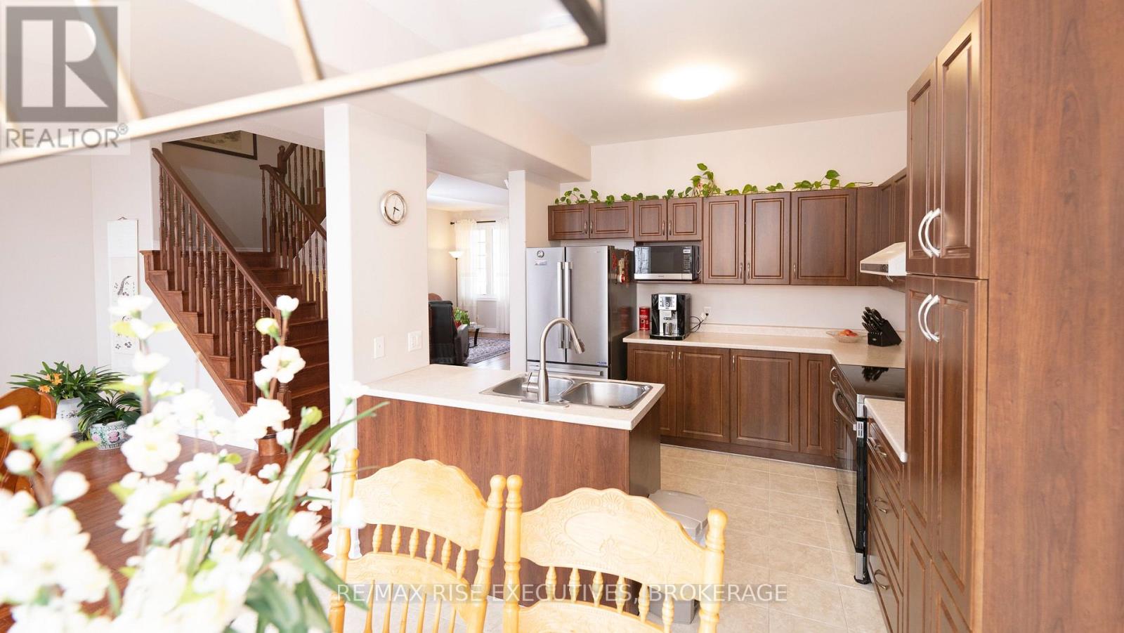 1405 CROSSFIELD AVENUE - 14