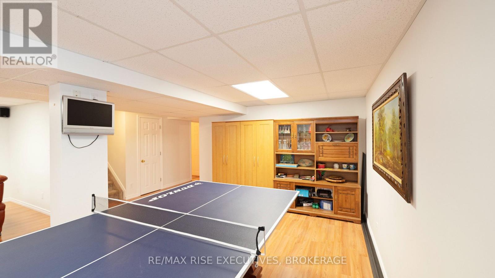 1405 CROSSFIELD AVENUE - 26
