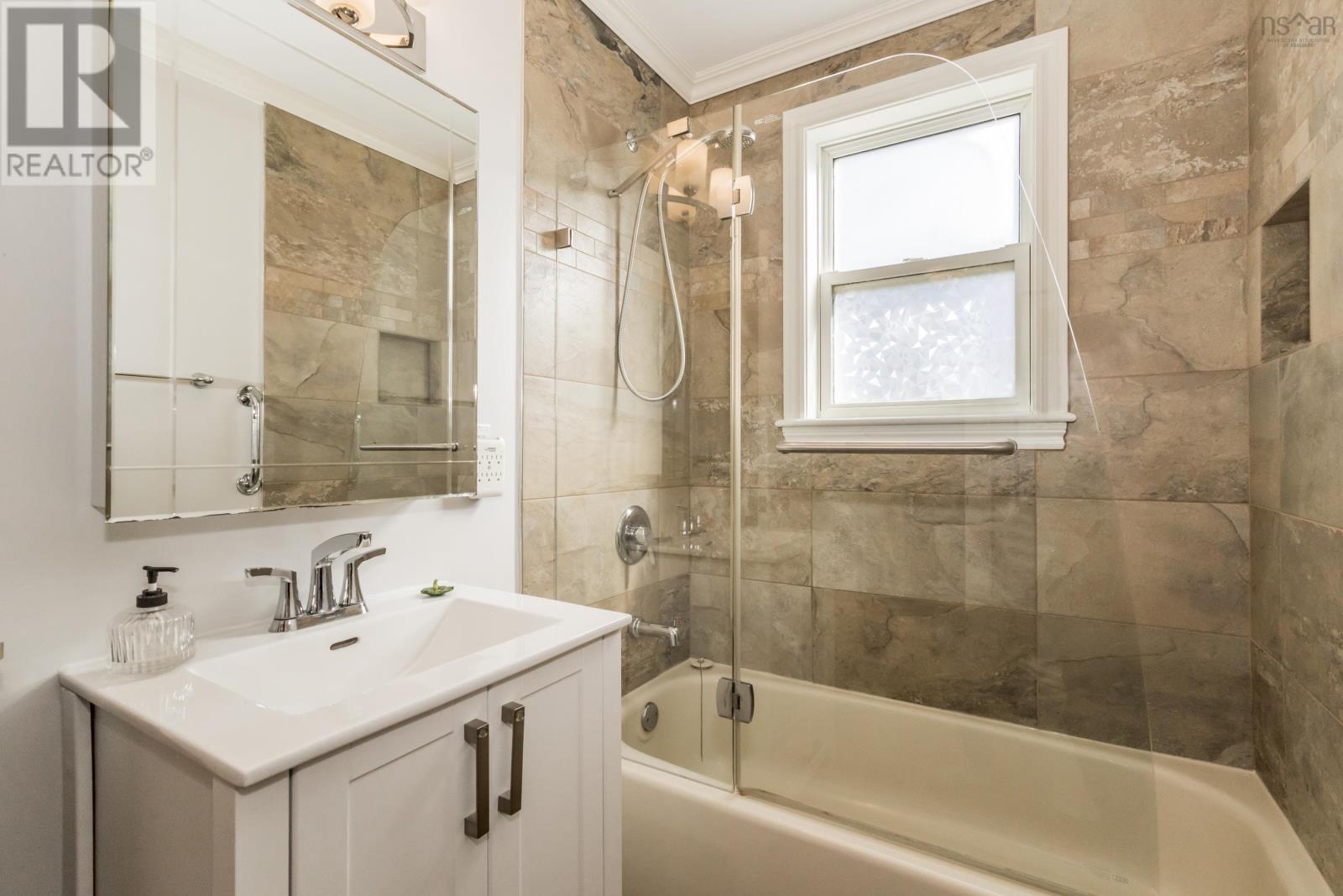 3596 Clementsvale Road - 18