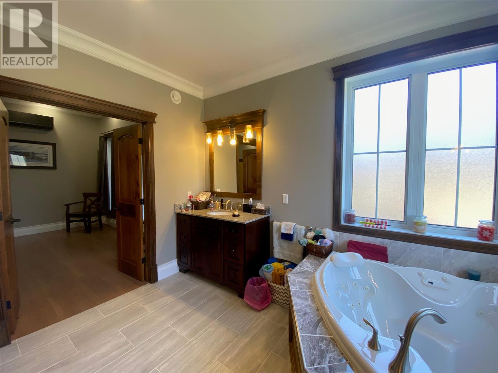 155 Hansen Highway - 32