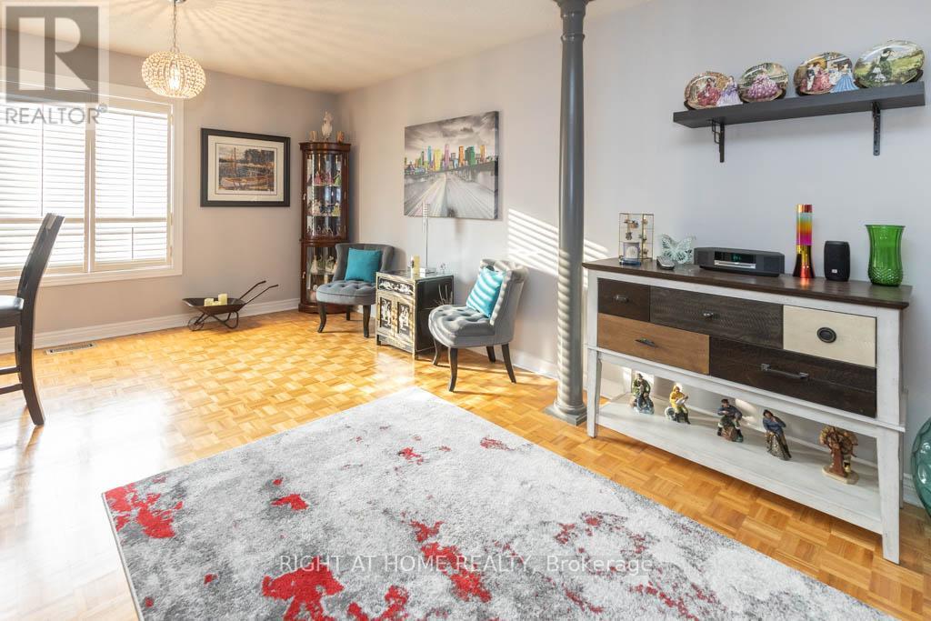 63 PAVIN CRESCENT - 13