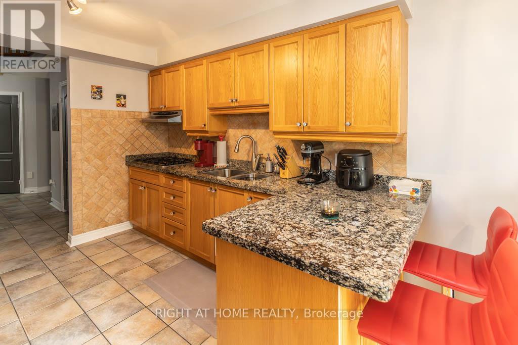 63 PAVIN CRESCENT - 8