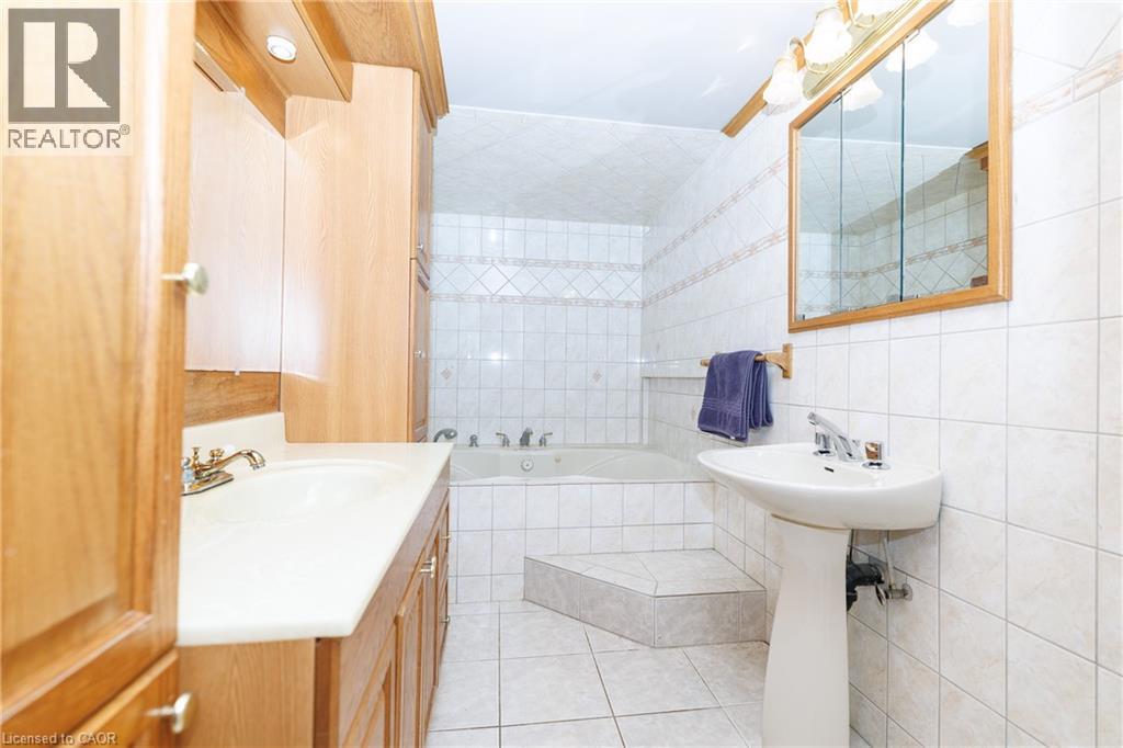 638 BROAD Street W, Dunnville, Ontario, N1A1T7 — Photo 21
