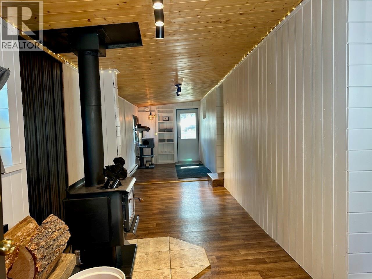 9 459 Huey Road, Princeton