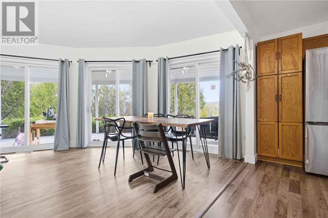 17 SOUTH BAY Road, Cartier, Ontario, P0M1J0 — Photo 3