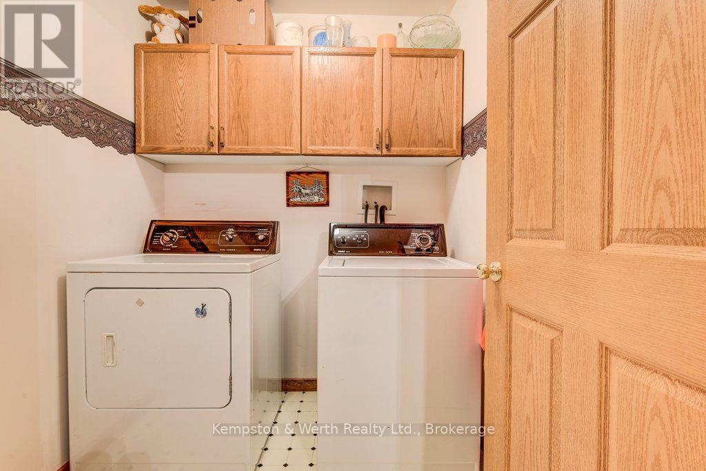 782 LAVERY STREET - 25