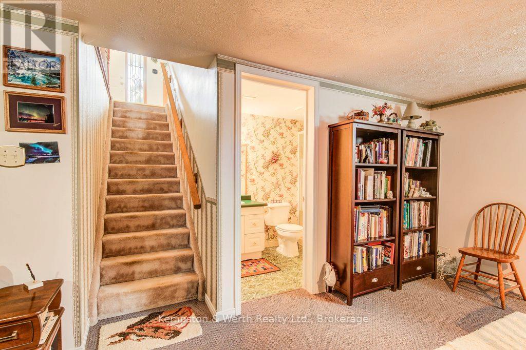 782 LAVERY STREET - 26