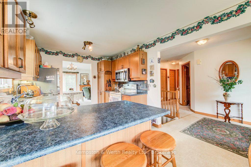 782 LAVERY STREET - 8