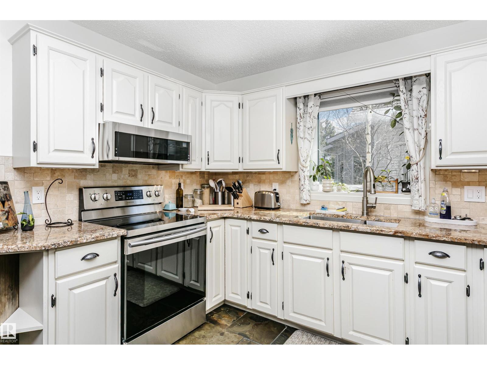 17820 57 AV NW - 17