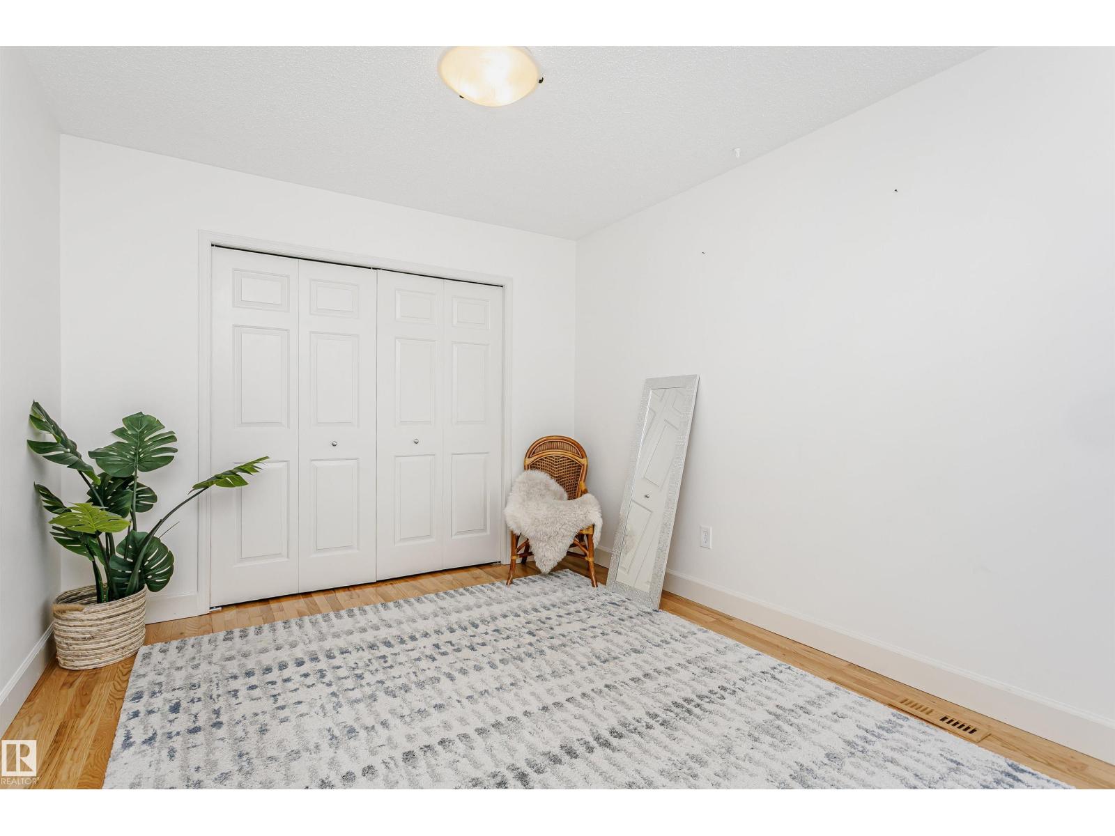 17820 57 AV NW - 35