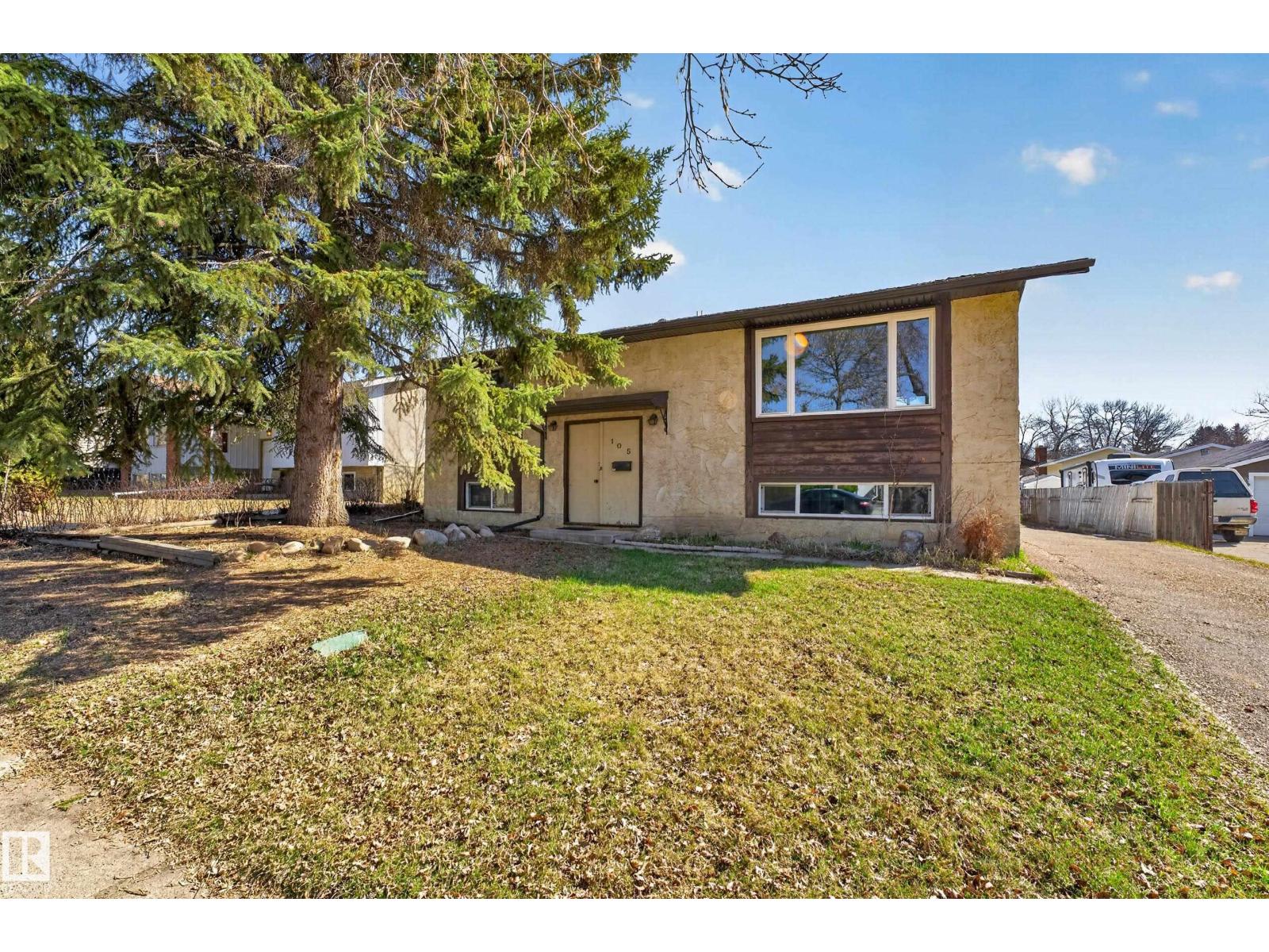 105 MISSION AV, St. Albert