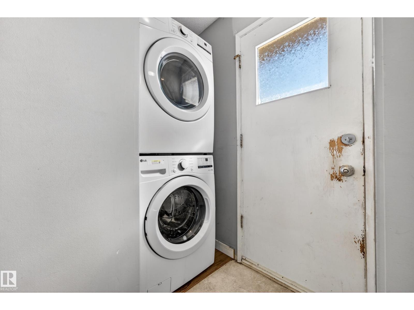 105 MISSION AV - 15