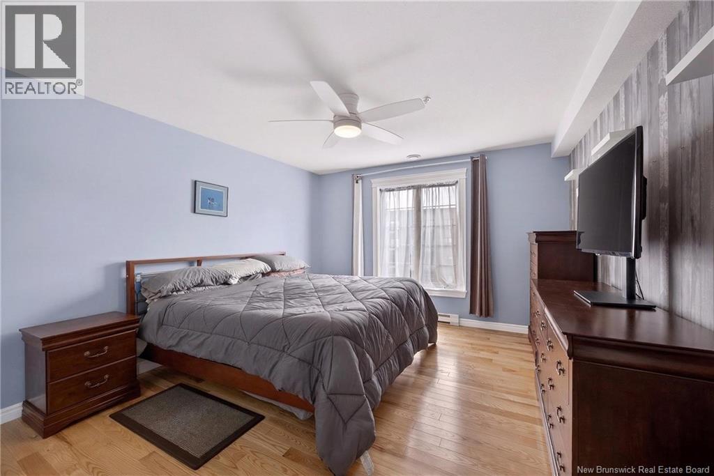 #324 165 Valcour Drive - 19