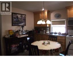 561 Dome Crescent, Burstall, SK S0N0H0 Photo 12