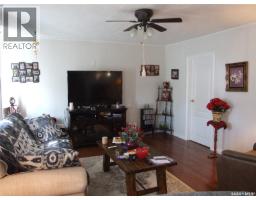 561 Dome Crescent, Burstall, SK S0N0H0 Photo 14