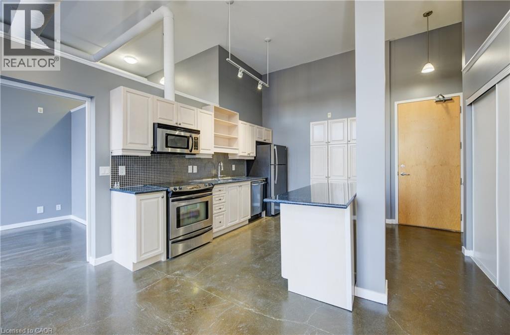 #526 404 KING Street W - 2