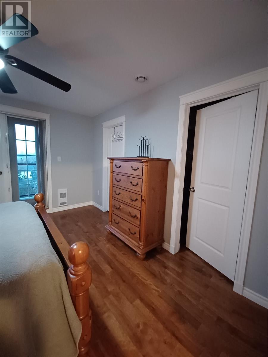 3 STEADYVIEW Drive - 27