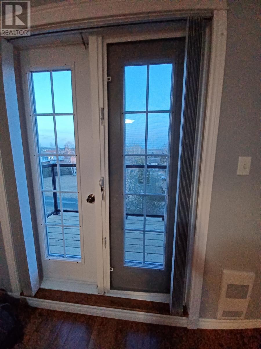 3 STEADYVIEW Drive - 28