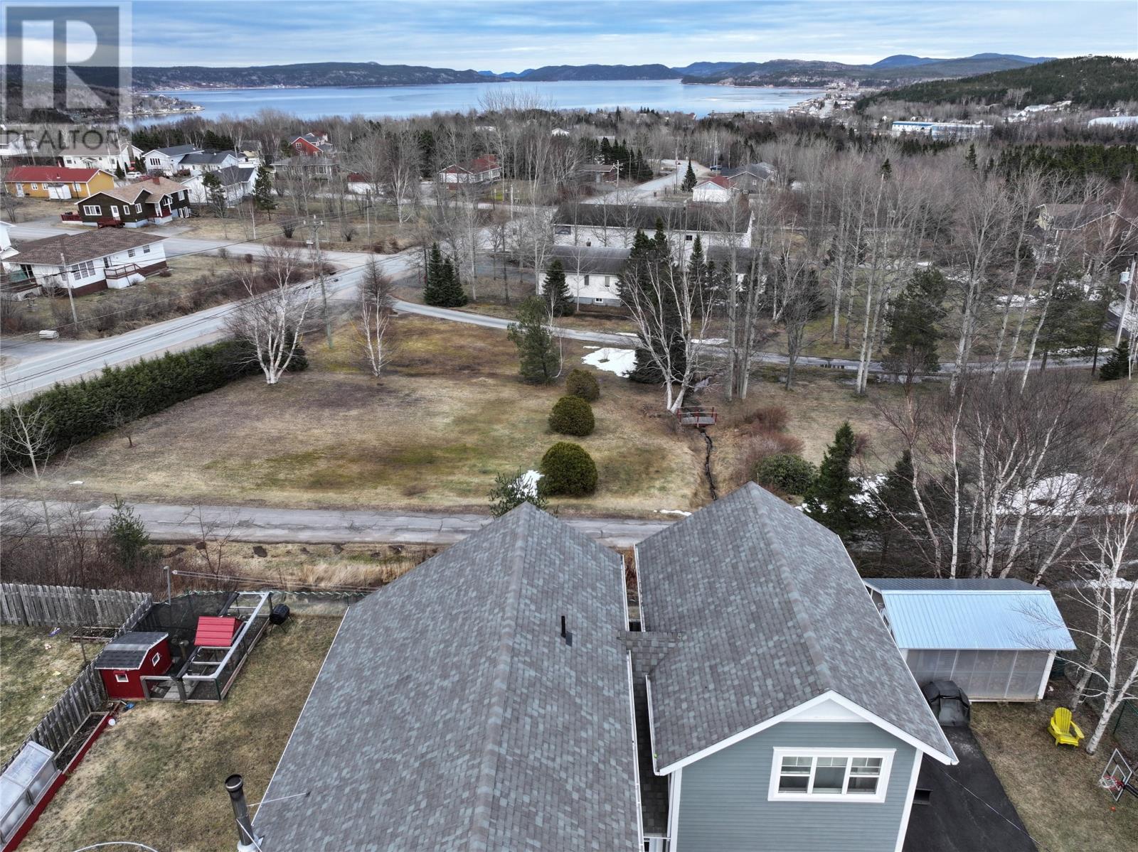 3 STEADYVIEW Drive - 3