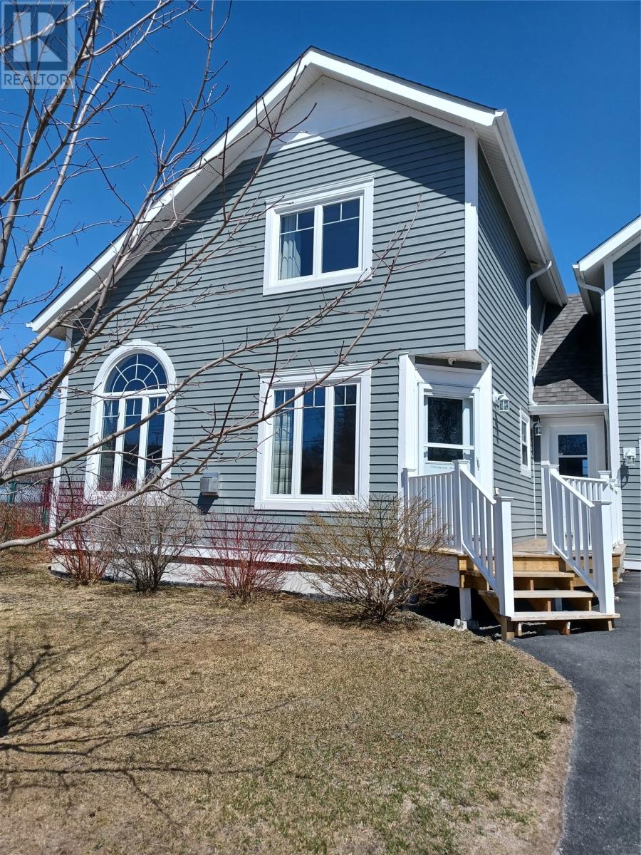 3 STEADYVIEW Drive - 4